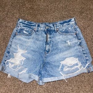 American eagle mom high rise shorts